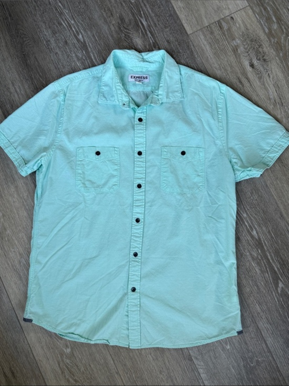 Express Mint Green Short-Sleeve Button-Down Shirt